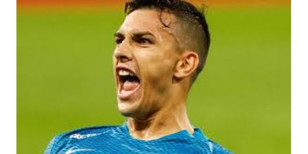 Paredes slutter Paris Saint-Germain